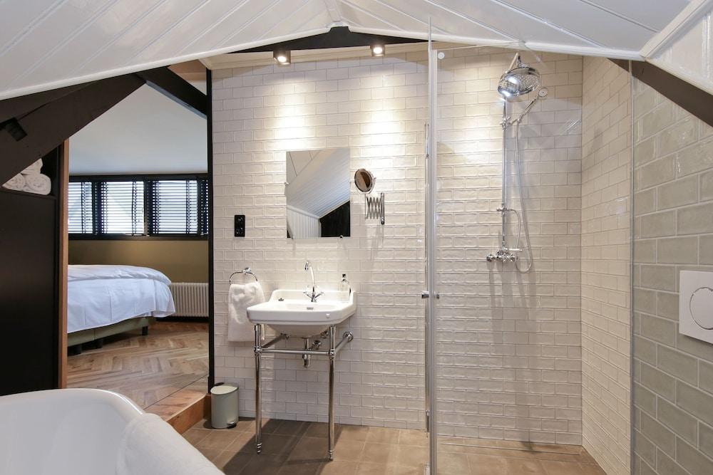 Hotel Suites Wilma J