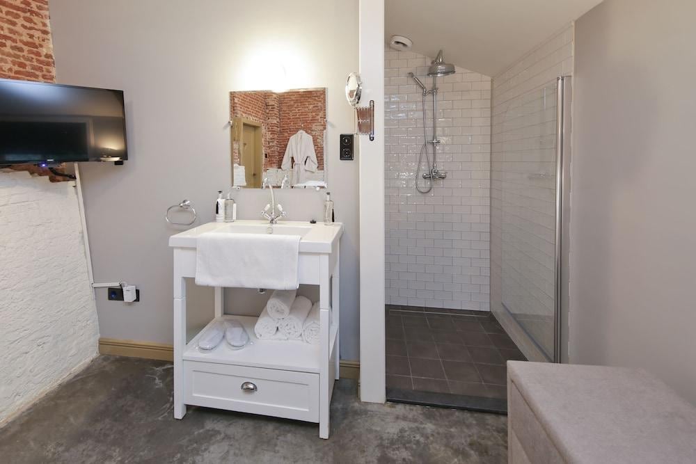 Hotel Suites Wilma J