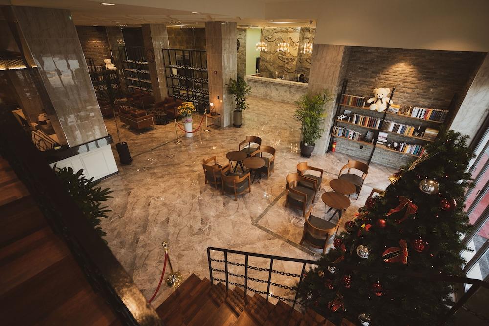 Blanc Hotel