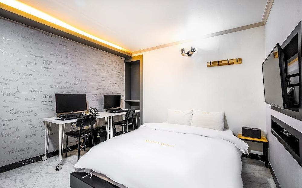 Hotel Encore