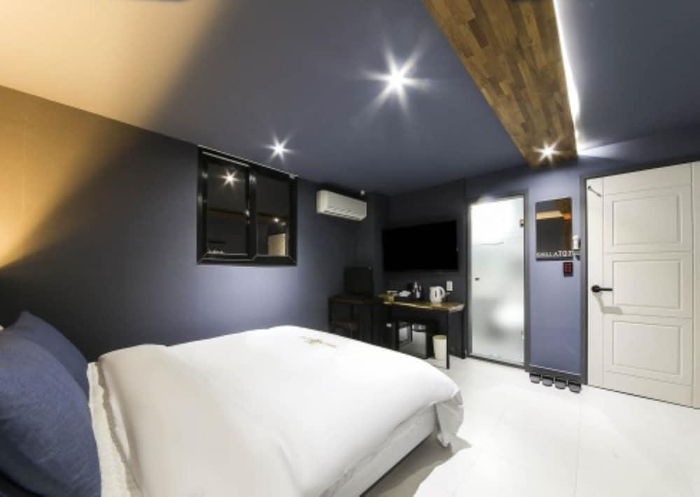 Shilla E Stay Motel