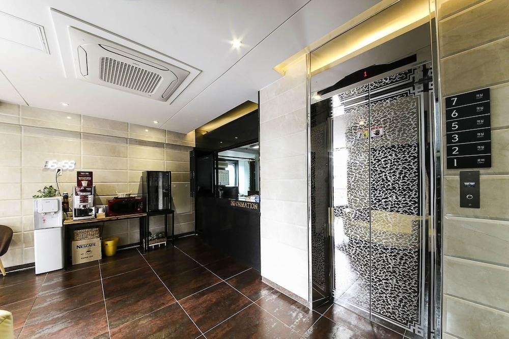 Shilla E Stay Motel