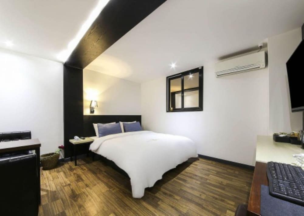 Shilla E Stay Motel