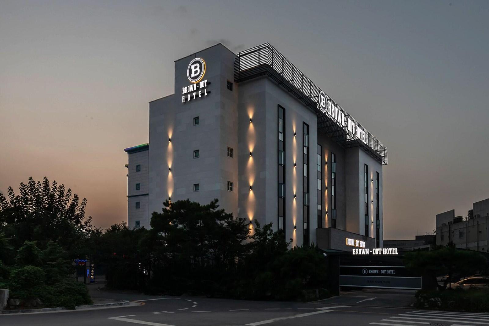 Browndot Hotel