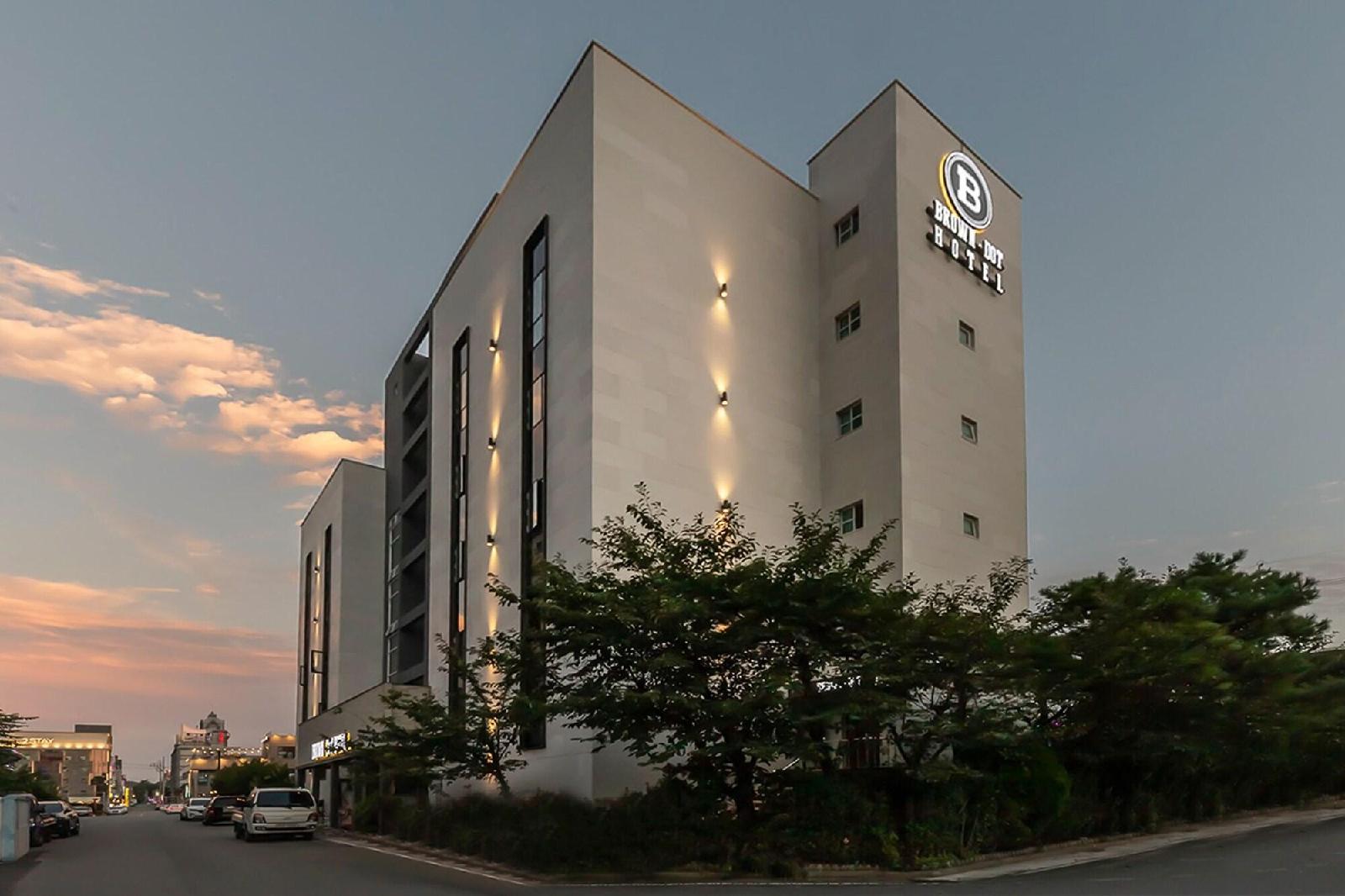 Browndot Hotel