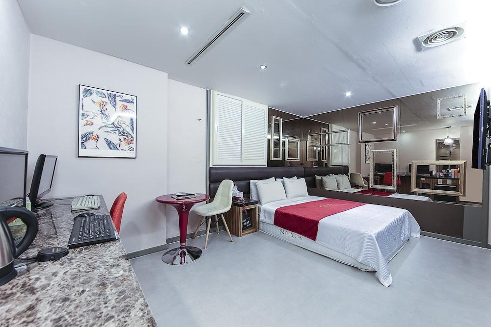 New Star Motel
