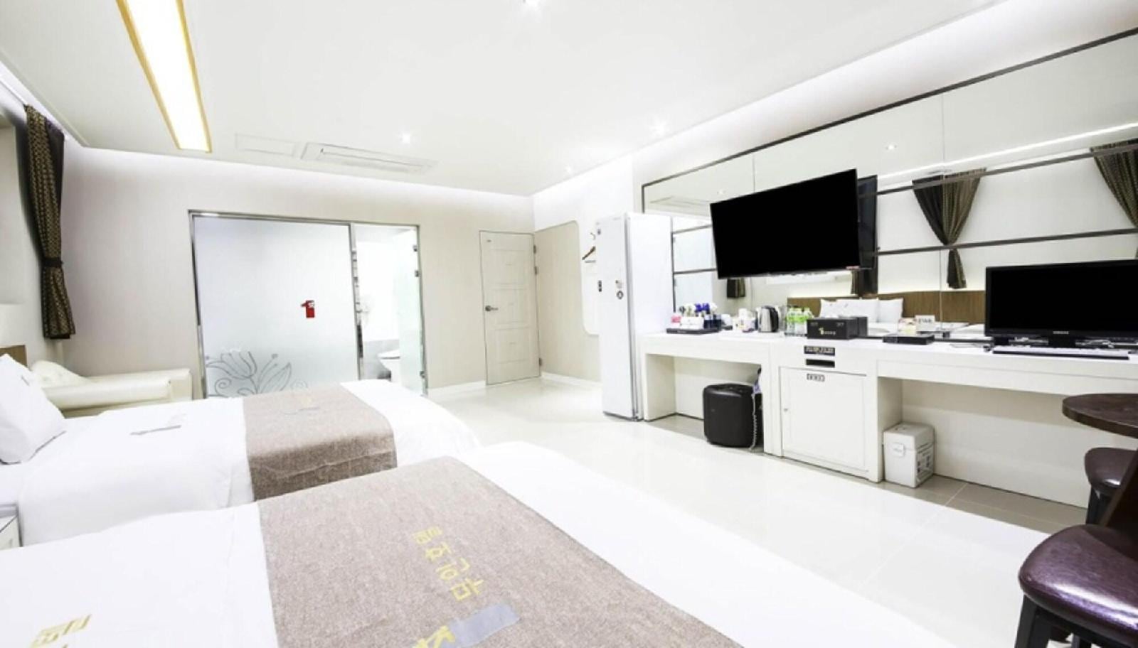 Hanam 1st Business Hotel