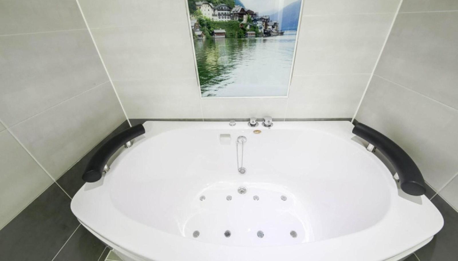 Hanam 1st Business Hotel