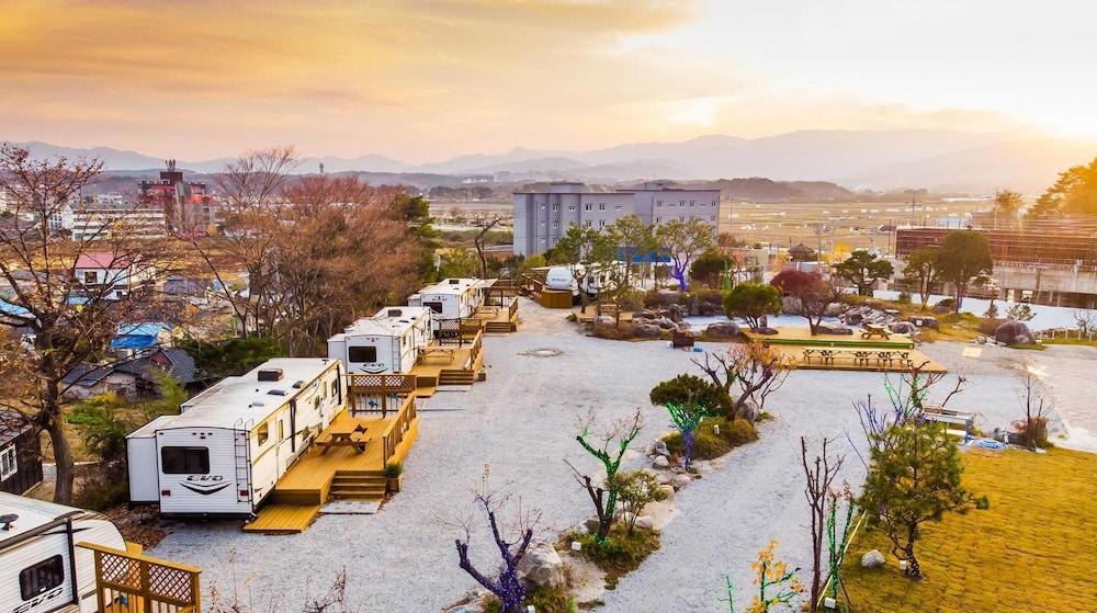 Gangneung Wow Park Caravan