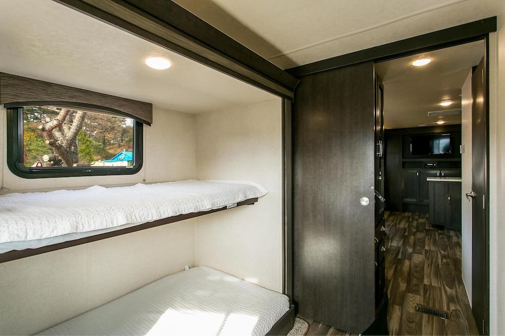Gangneung Wow Park Caravan