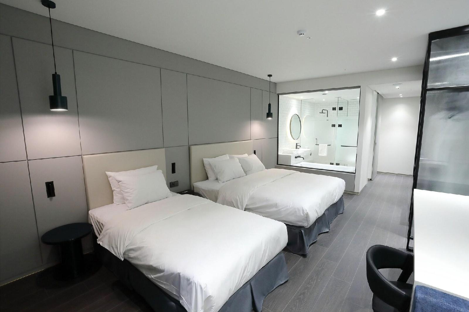Orchid Hotel