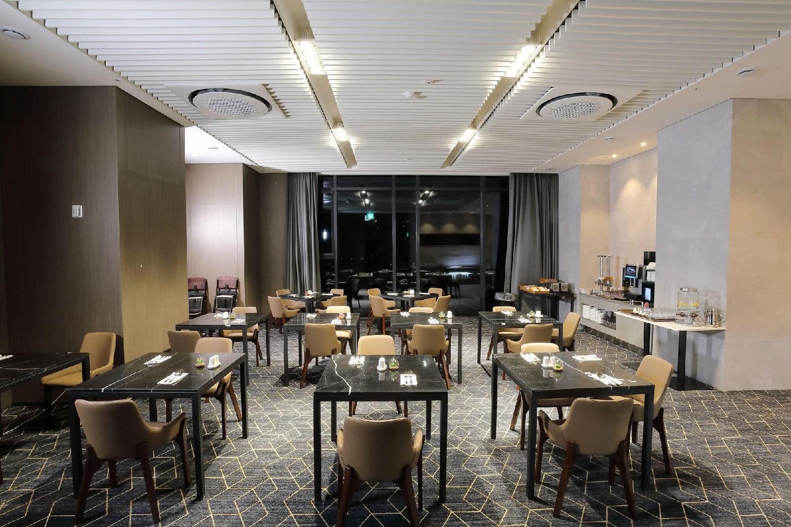 Orchid Hotel
