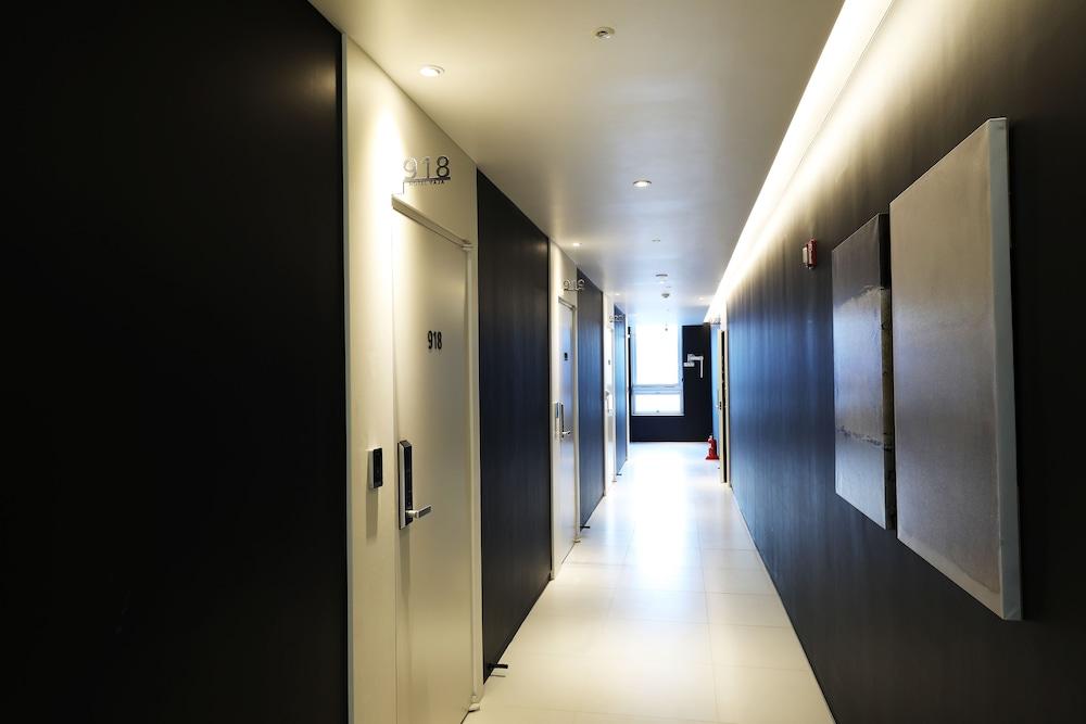 Yaja Hotel Wirye