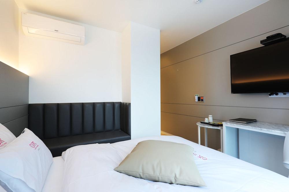 Yaja Hotel Wirye