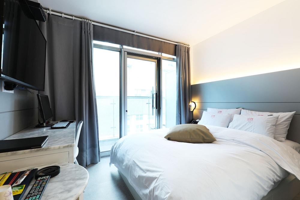 Yaja Hotel Wirye