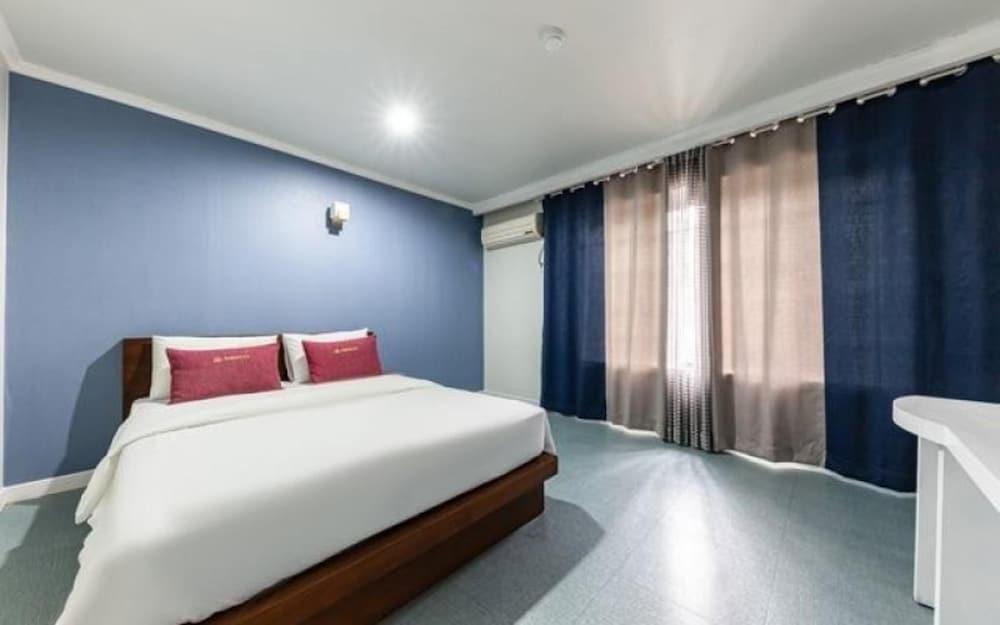 Oak Vill Pension
