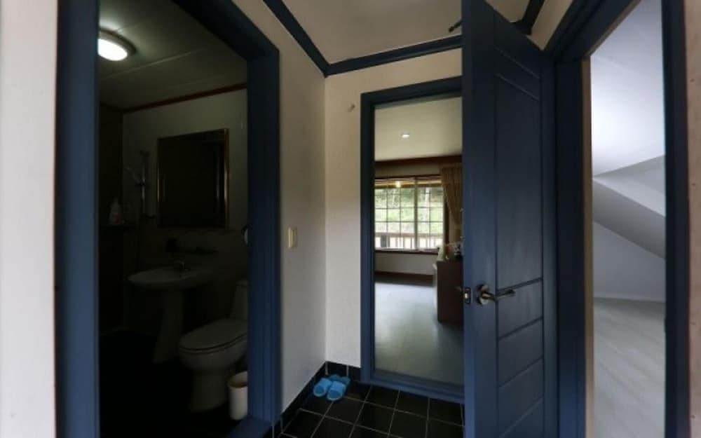 Oak Vill Pension