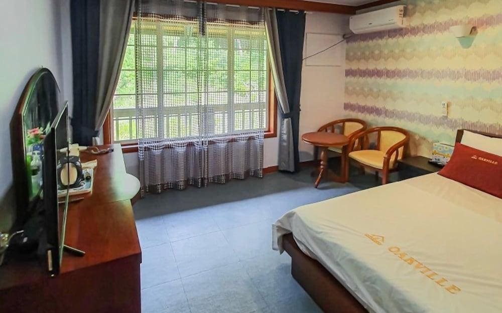 Oak Vill Pension