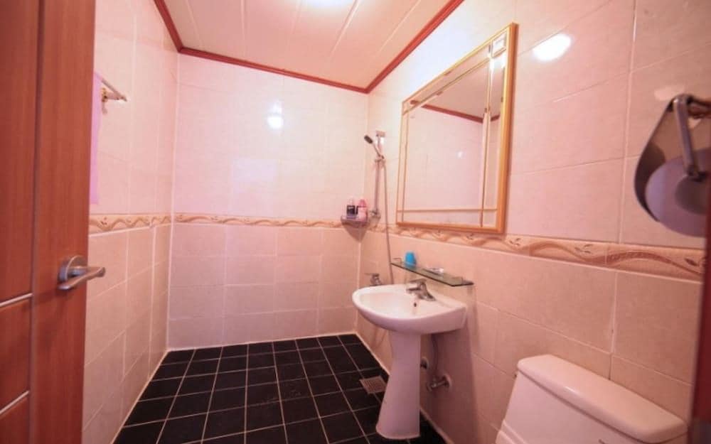 Oak Vill Pension
