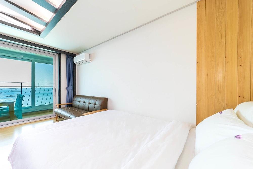 Pension Venezia In Samcheok