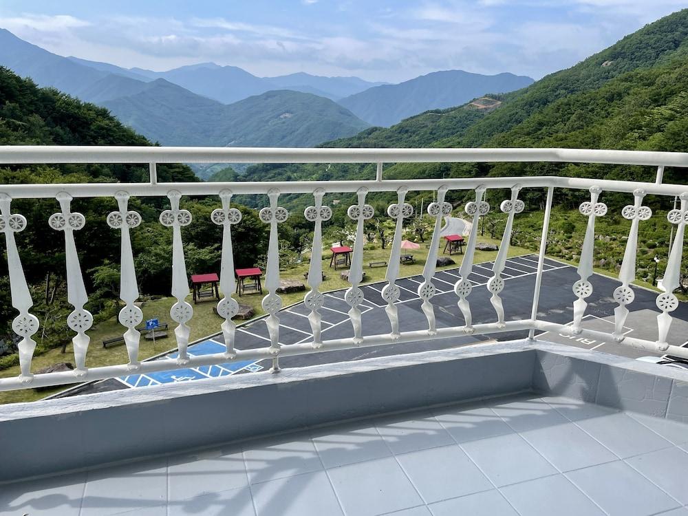 Junsung Resort
