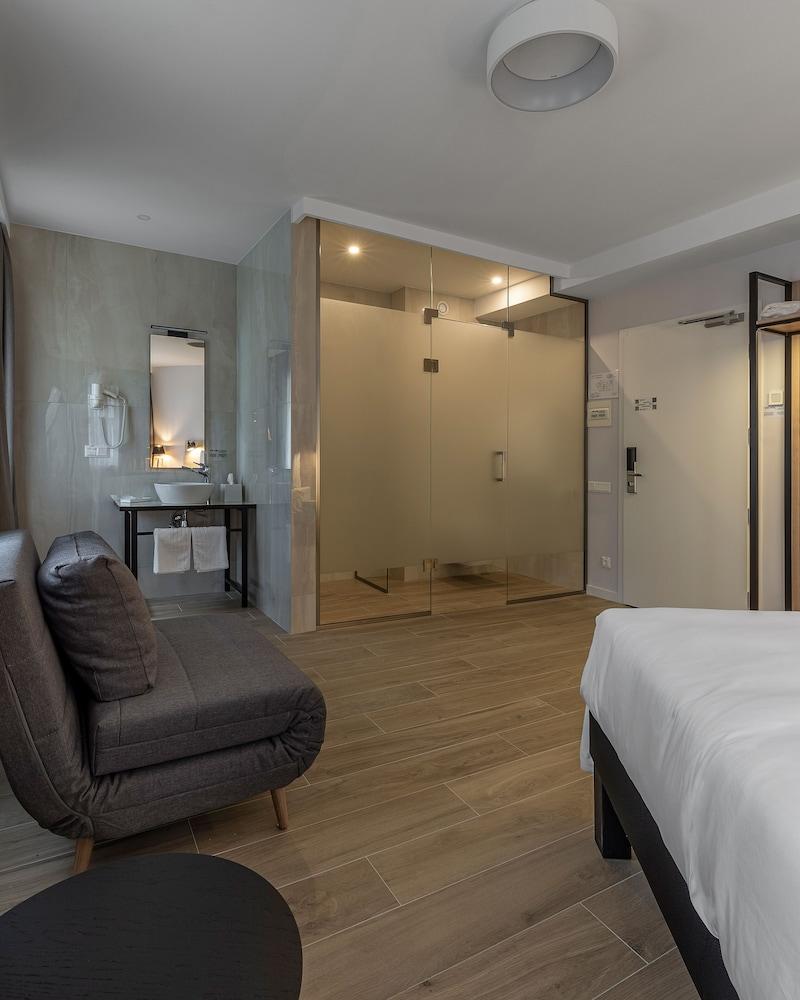 Kontrakt Boutique Hotel