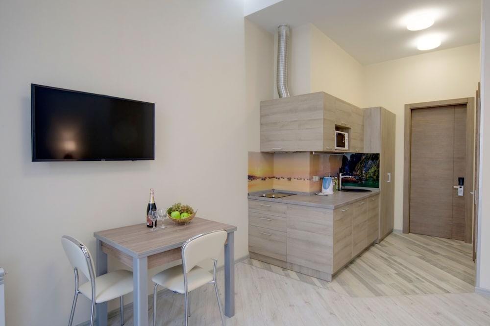 Summit Apart Hotel