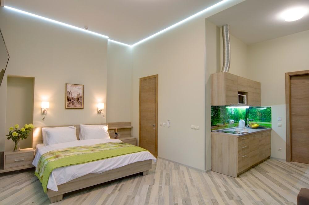 Summit Apart Hotel