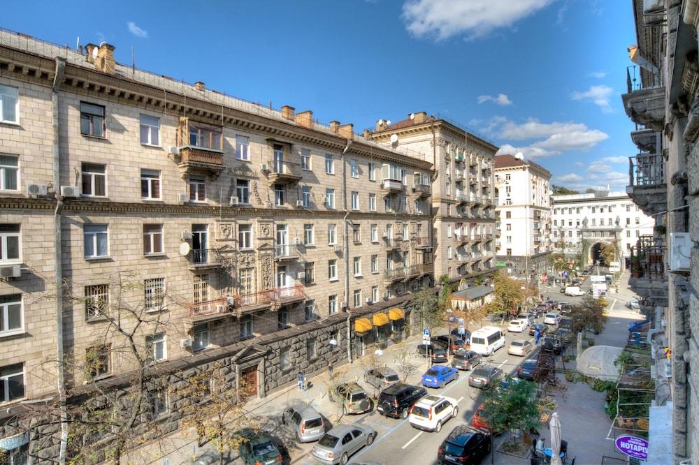 Summit Apart Hotel