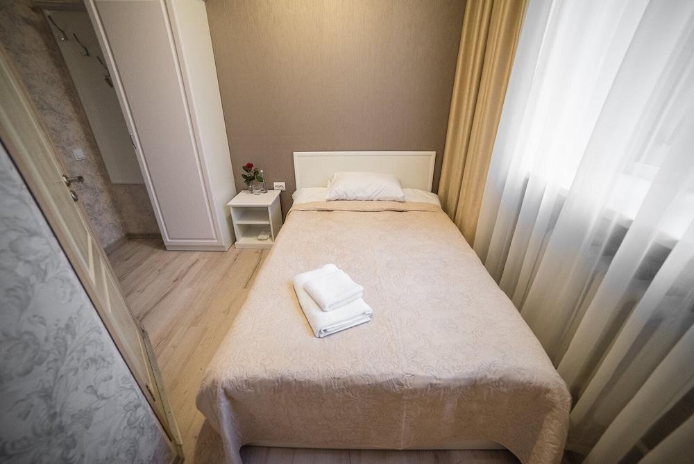 Sergeev Hotel and Hostel