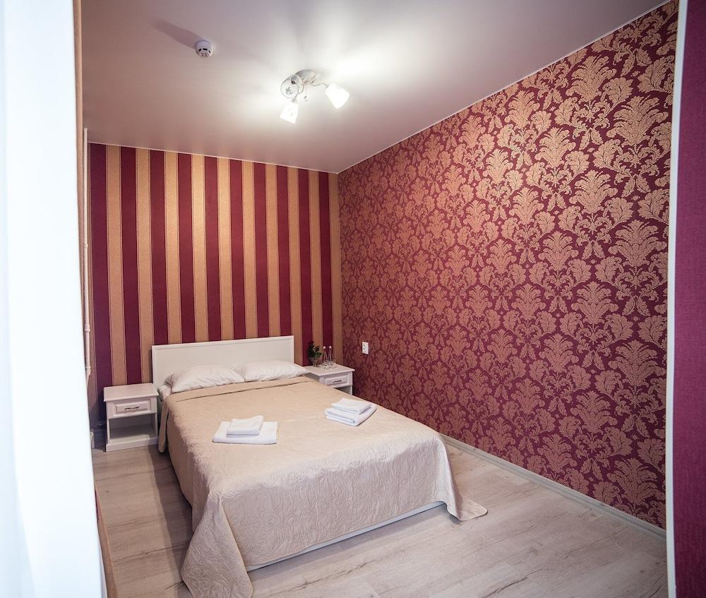 Sergeev Hotel and Hostel