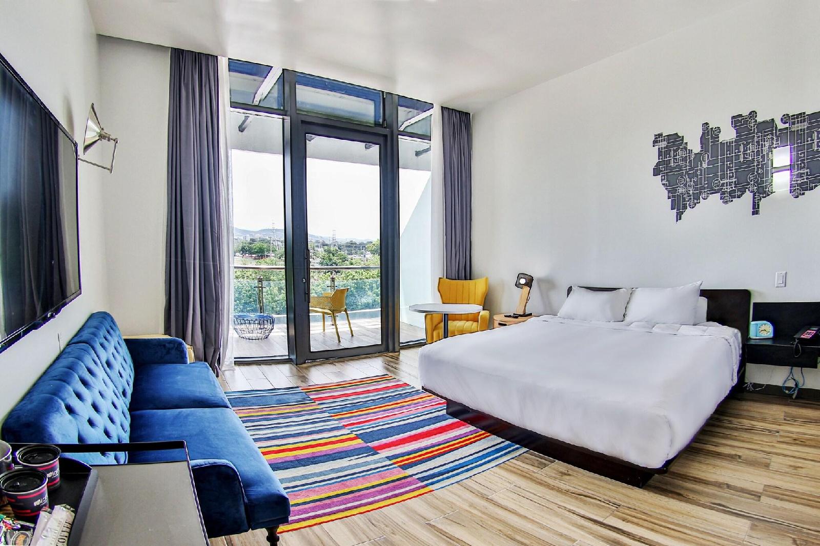 Aloft Ponce