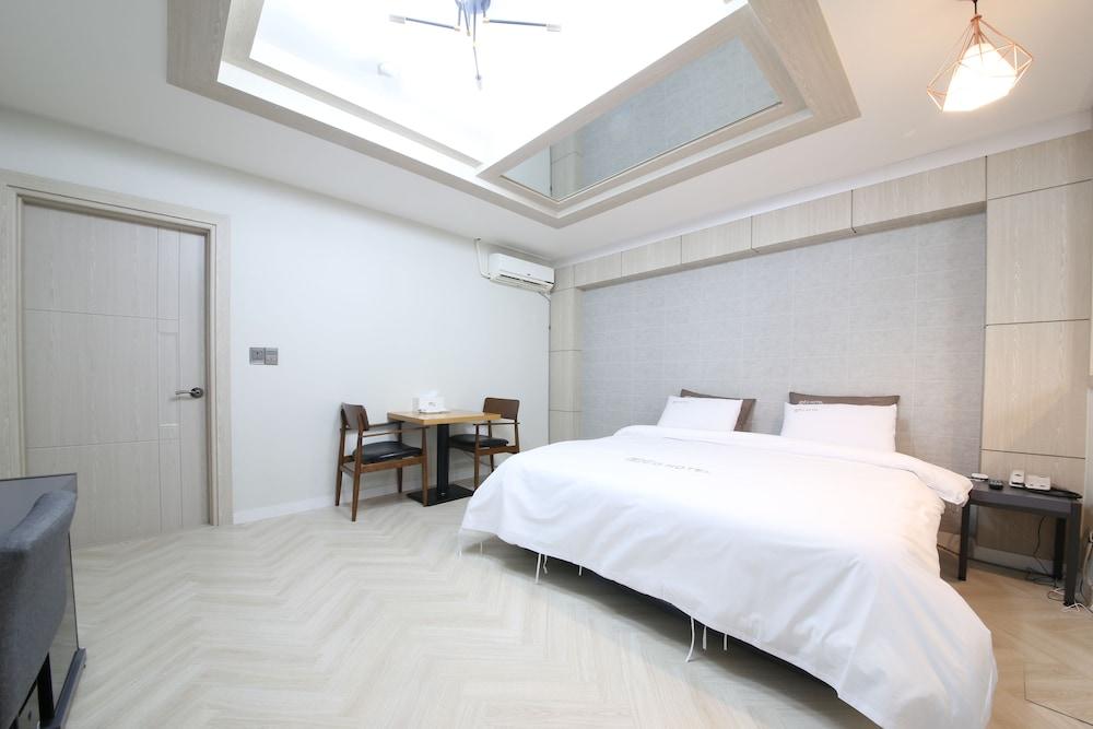 Eco Hotel