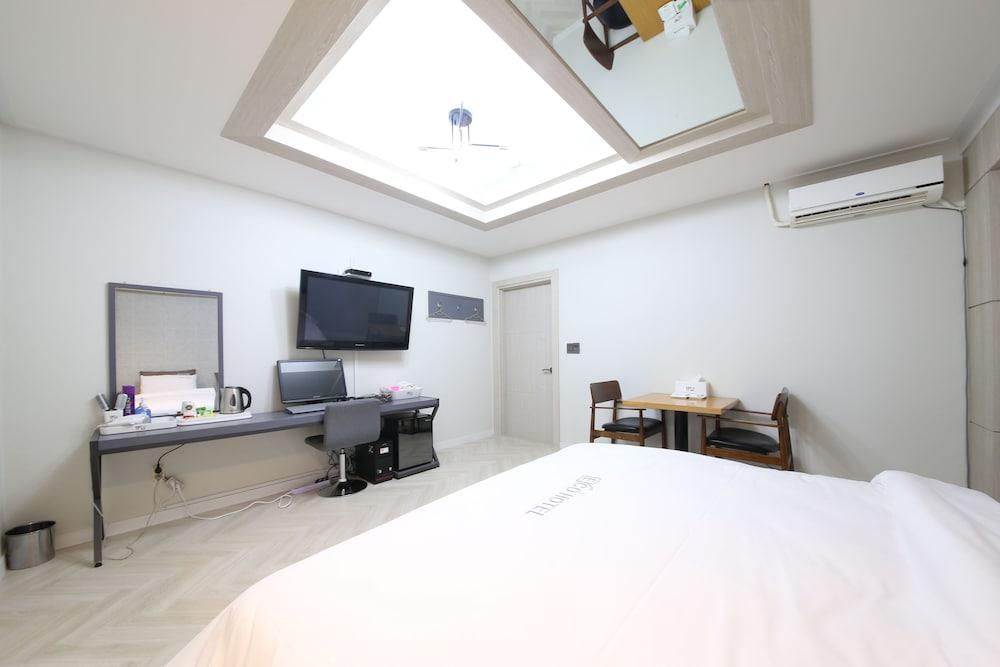 Eco Hotel