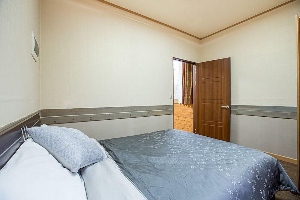 Vivaldi House