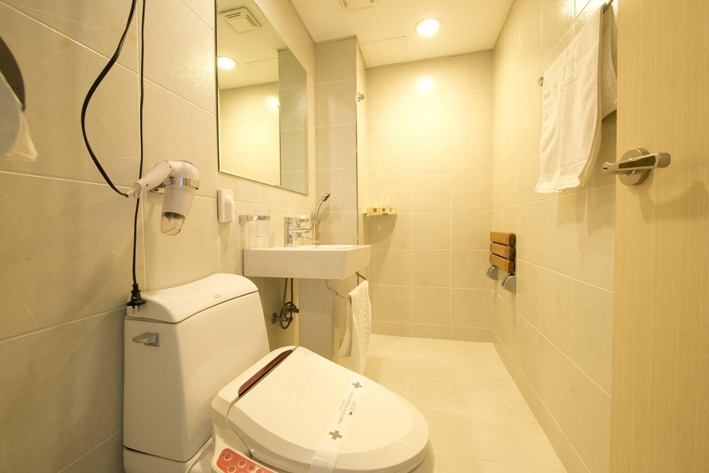 Tongyeong Geobukseon Hotel