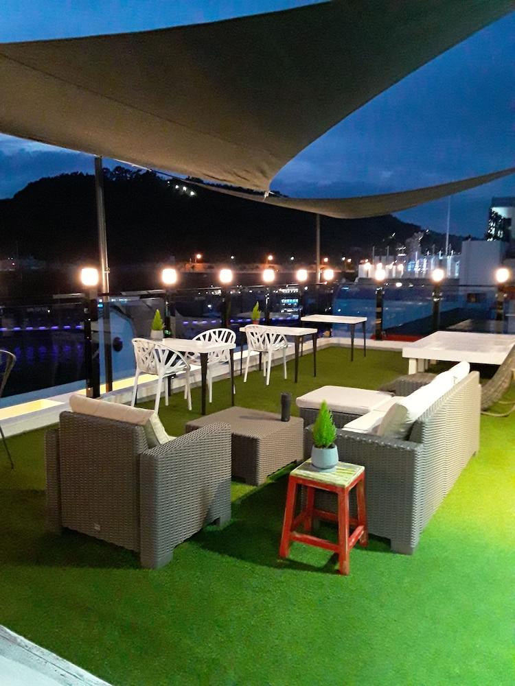 Tongyeong Grande Hostel