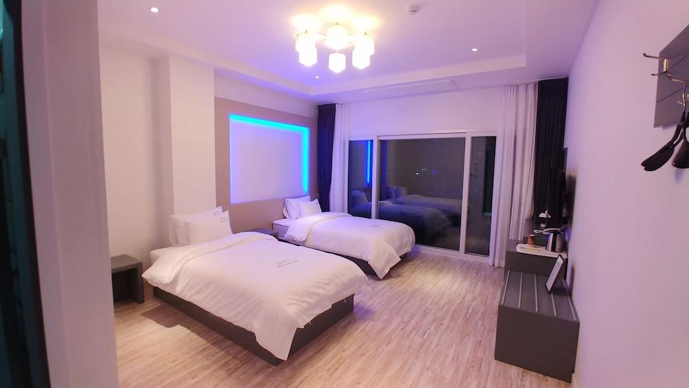 Tongyeong Grande Hostel