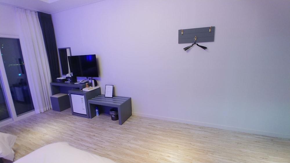Tongyeong Grande Hostel