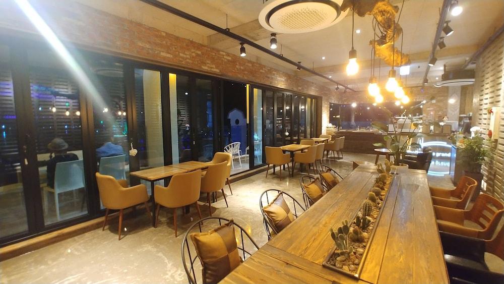 Tongyeong Grande Hostel