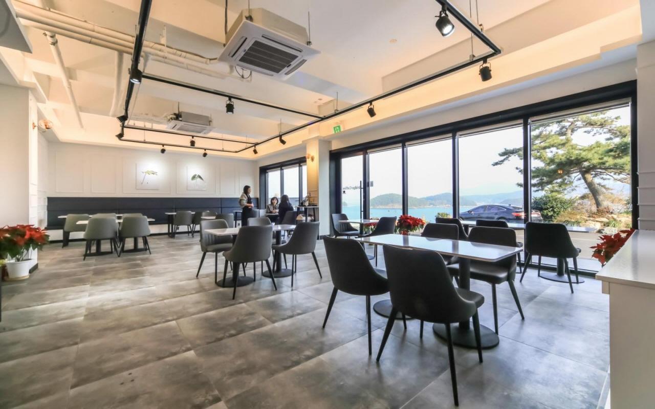 Tongyeong Bridge Hotel