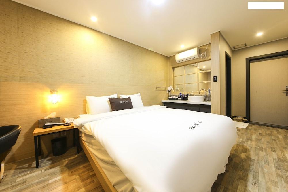 Ace Hotel