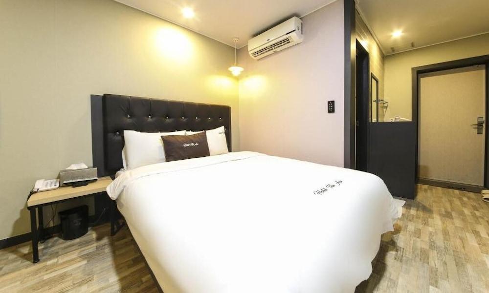 Ace Hotel
