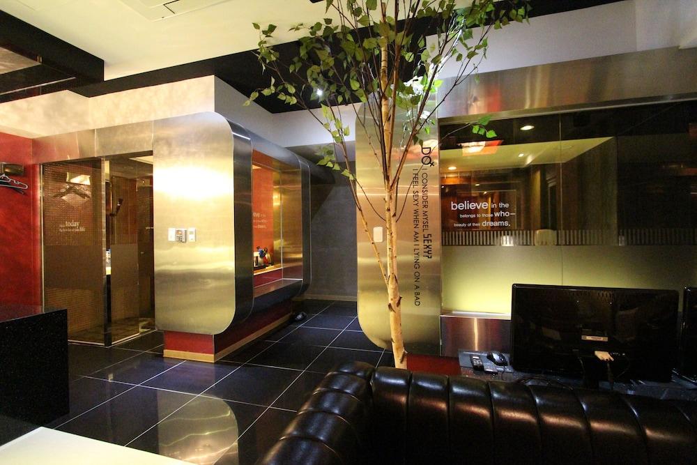 Hotel Lee