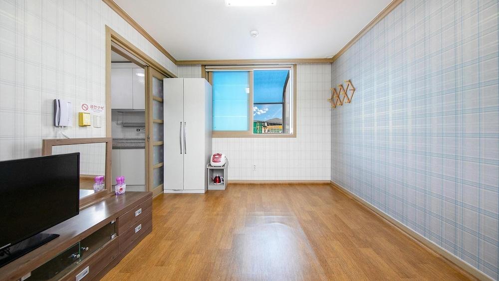 Samcheok Eoulim Pension