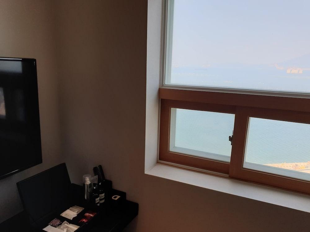 Gray 70 Hotel