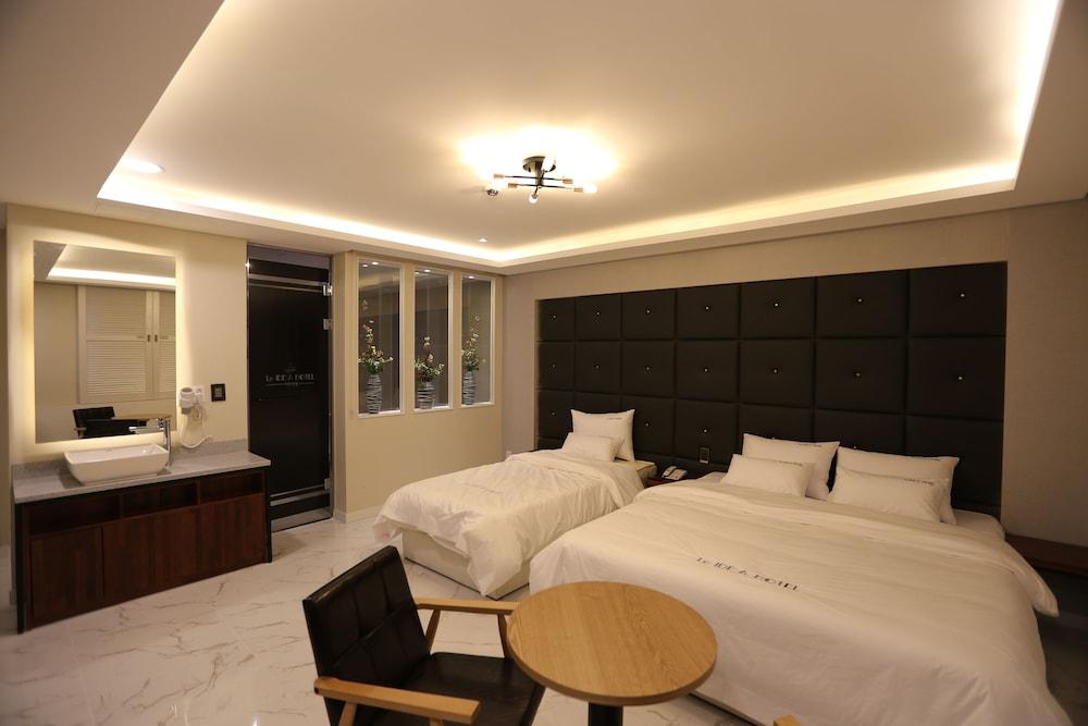 Idea Hotel