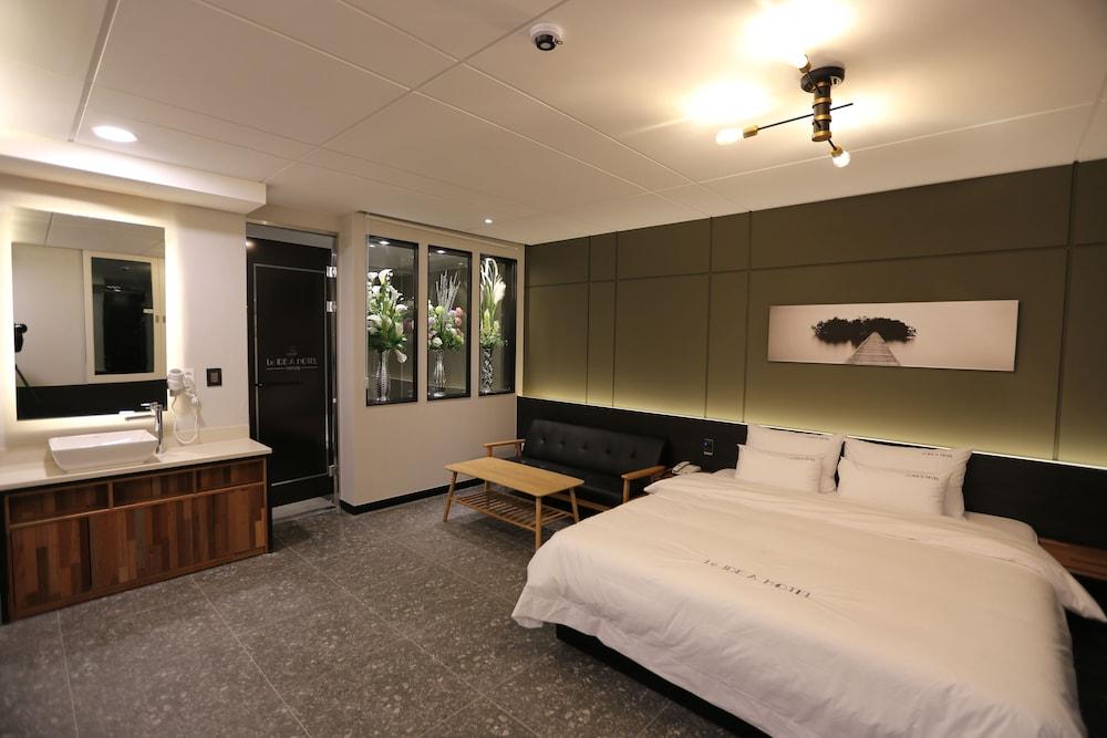 Idea Hotel
