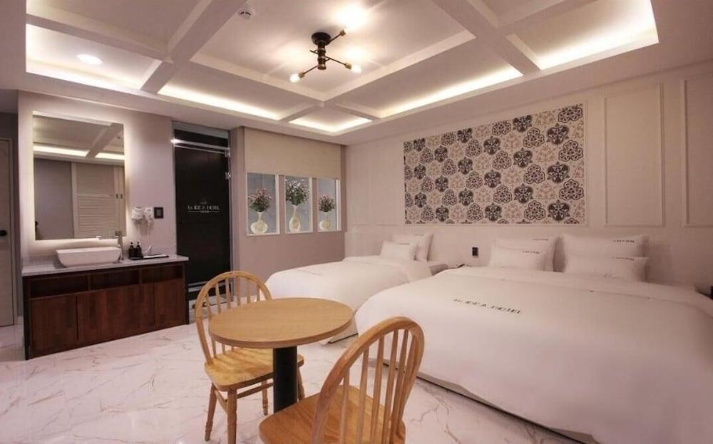 Idea Hotel