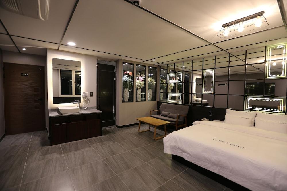 Idea Hotel